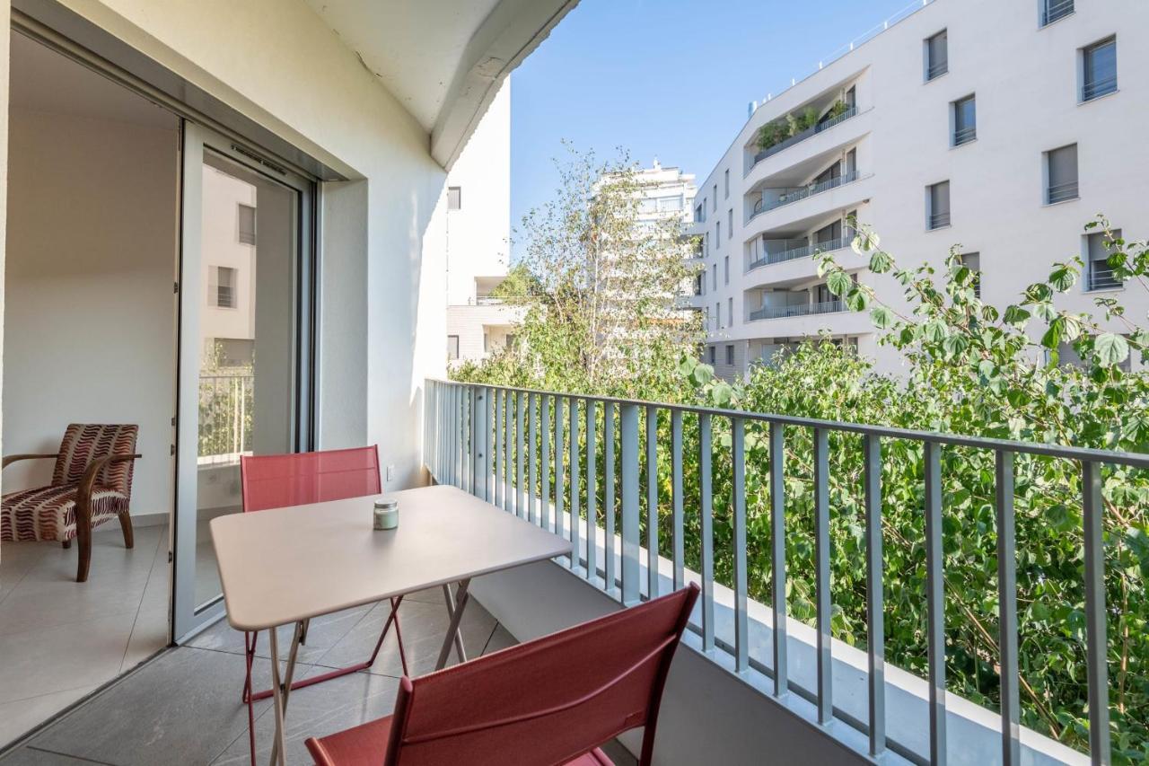 Charming Apartment With Balcony And Parking Near The Center Of アヌシー エクステリア 写真