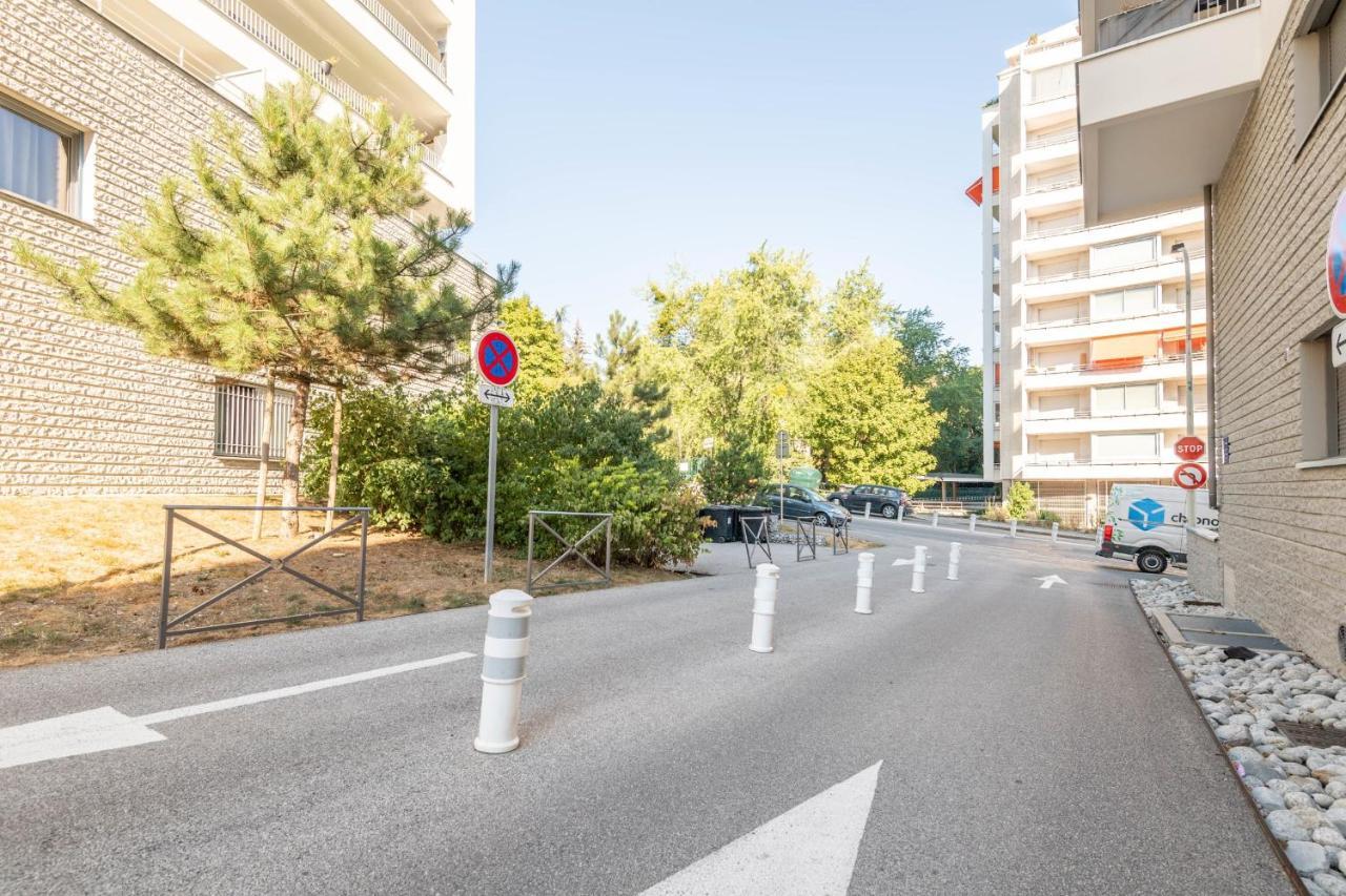Charming Apartment With Balcony And Parking Near The Center Of アヌシー エクステリア 写真