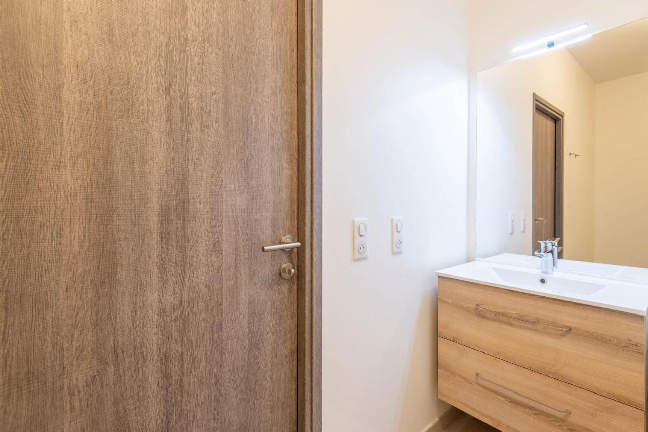 Charming Apartment With Balcony And Parking Near The Center Of アヌシー エクステリア 写真
